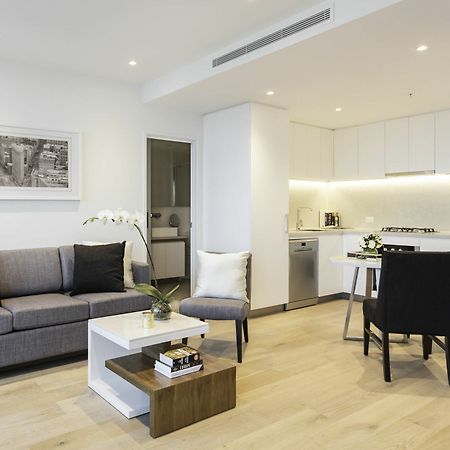 Fv By Peppers Aparthotel Brisbane Exteriör bild A typical apartment