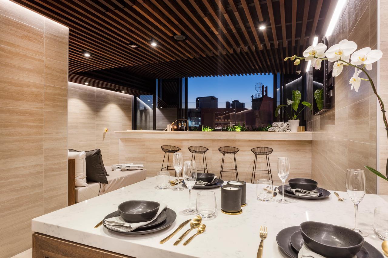 Fv By Peppers Aparthotel Brisbane Exteriör bild The kitchen at the 2014 MasterChef Australia studio